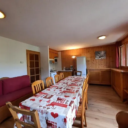 Apartment 8-10 Pers, Balcons, Proche Commerces, Pied Des Pistes - Reberty 1850, Les Menuires - Fr-1-452-92 *