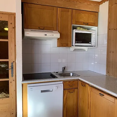Apartment 8-10 Pers, Balcons, Proche Commerces, Pied Des Pistes - Reberty 1850, Les Menuires - Fr-1-452-92